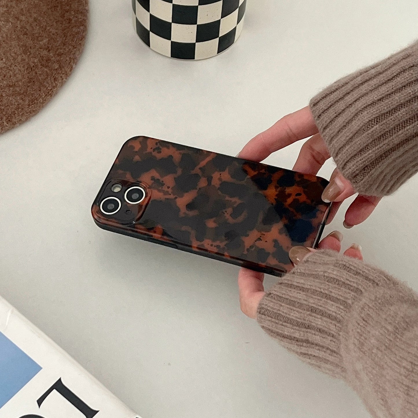 Stylish Dark Color Tortoiseshell Amber Soft Glossy Cover Case for iPhone 16 15 14 13 12  Series