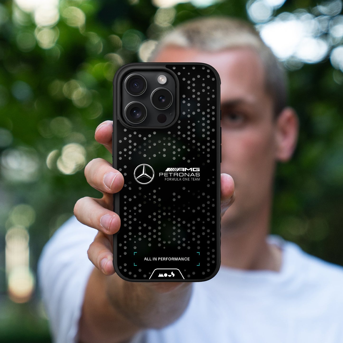 MagSafe Mercedes-AMG F1 Team Signature Phone Case – Superior Protection, Stunning Clarity