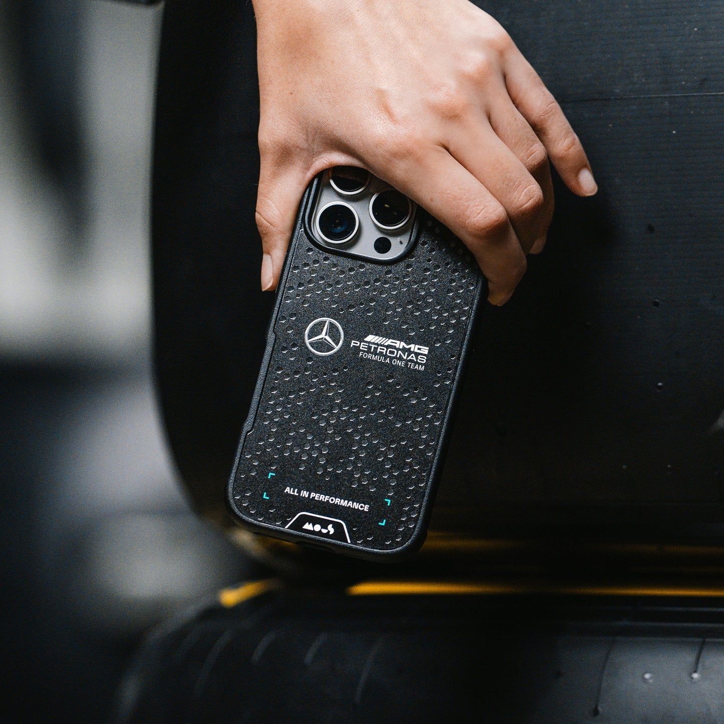 MagSafe Mercedes-AMG F1 Team Signature Phone Case – Superior Protection, Stunning Clarity