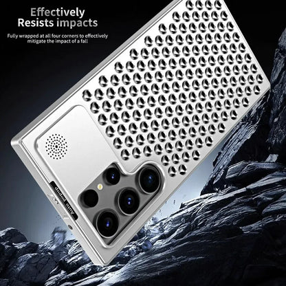 Metal Phone Case with Aromatherapy & Heat Dissipation – Shockproof Design - ZILVUS