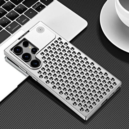 Metal Phone Case with Aromatherapy & Heat Dissipation – Shockproof Design - ZILVUS